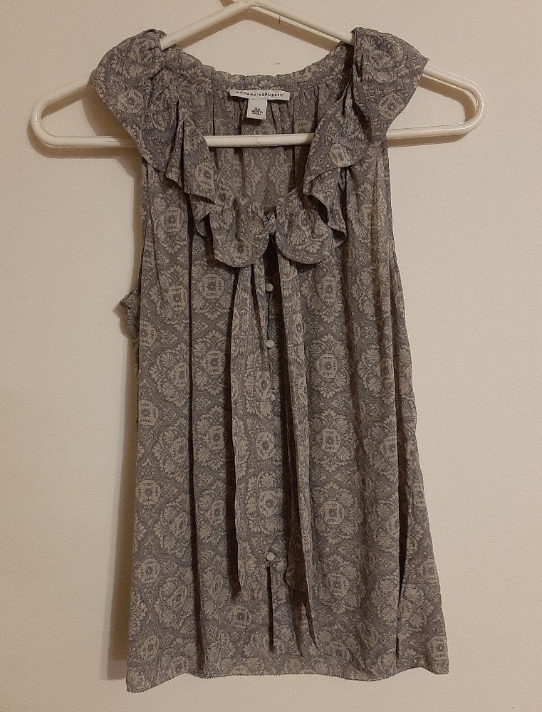 Banana Republic Sleeveless Blouse Paisley Print XS